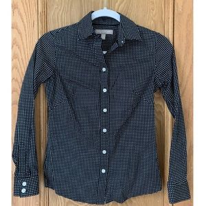 Banana Republic • Non Iron Fitted Button Down